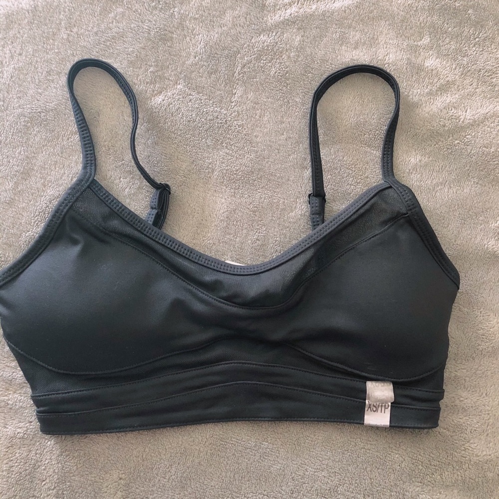 forever 21 black bra top 🖤